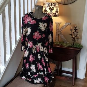 LISA II Black Vintage Dress with Rose Print